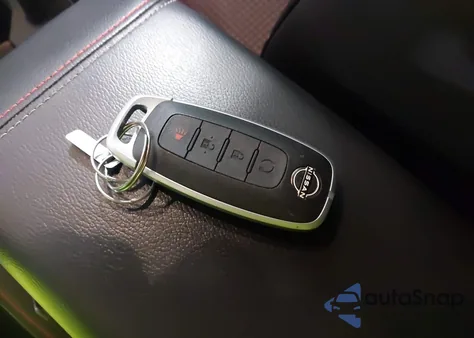 2025 Nissan Kicks Sr Fwd z USA, uszkodzony, nr VIN 3N8AP6DC0SL364680